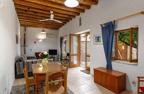 Kato Lefkara Villa | 3-bedroom villa in lovely Kato Lefkara with AC