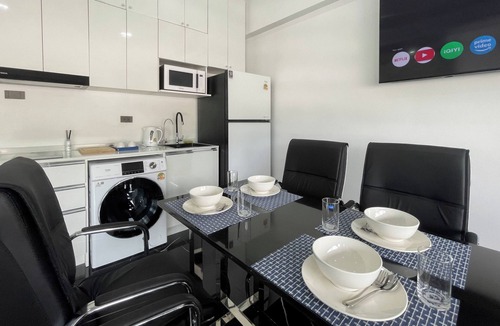 Patong Condo | 3-Bedroom w/Mountain View at Patong Tower