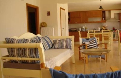 Sitia Apartment | 3 rooms appartment at seafront with big terrace