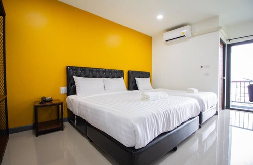 Suphan Buri Hotel | 30 m² Hotel ∙ 3 guests