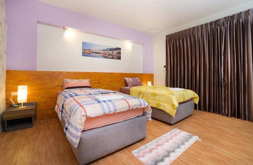 Chang Moi House | 300 m² Bungalow ∙ 4 bedrooms ∙ 10 guests