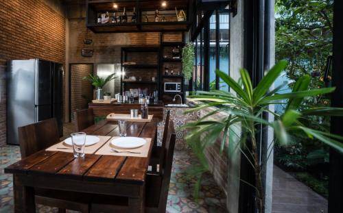 Tha Talat Hotel | 32 m² Hotel ∙ 3 guests