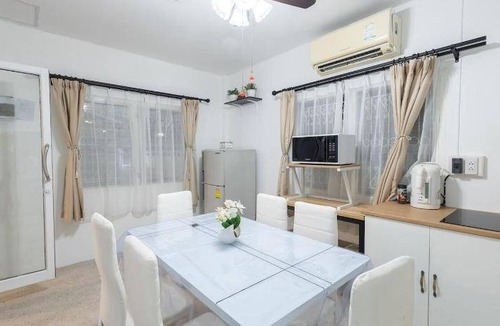 Saen Suk House | 320 m² House ∙ 5 bedrooms ∙ 12 guests