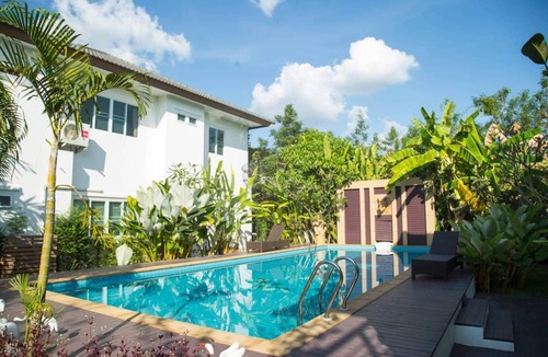 San Kamphaeng Villa | 320 m² Villa ∙ 5 bedrooms ∙ 10 guests