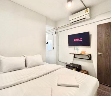 Su Thep Hostel | 333 MiNi House