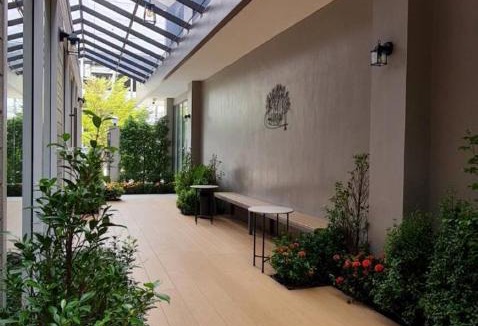Bang Phlat Hotel | 35 Bow Hotel