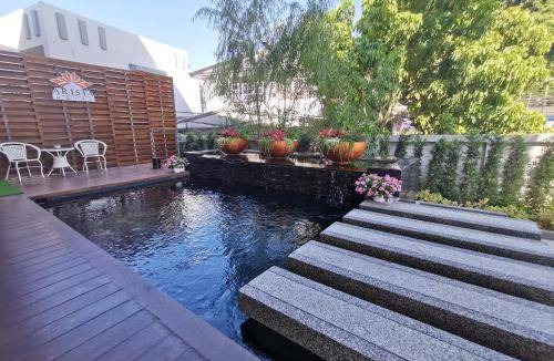 Ubon Ratchathani Hotel | 35 m² Hotel ∙ 2 guests
