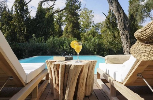 Molos Apartment | 350 m² Apartment ∙ 5 bedrooms ∙ 12 guests