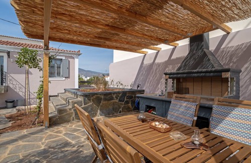 Kilada House | 38 m² House ∙ 2 bedrooms ∙ 4 guests