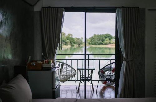 Bang Mun Nak Hostel | 385 Homestay & Lake camp