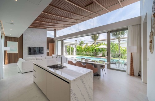 Thep Kasattri Villa | 3bdr New Modern Pool Villa Bangtao