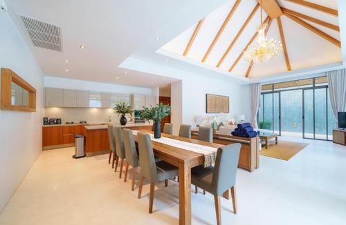 Thep Kasattri Villa | 3BR Private Pool Villa Tropical Phuket Escape