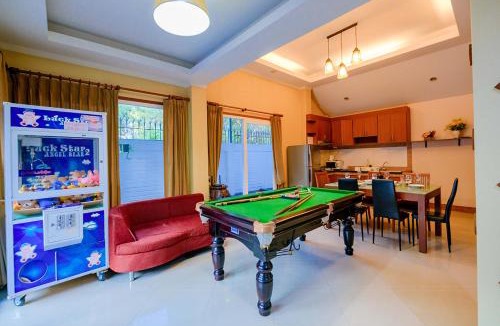Pratumnak Hill House | 4 Bedroom Town Villa With Private Pool