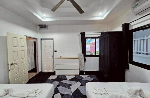 South Pattaya Villa | 4 Bedroom Villa 2Km From Walking Street