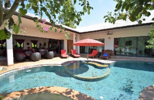 Bang Po Villa | 4 Bedroom Villa 4-30 seconds walk to the beach SDV025-By Samui Dream Villas