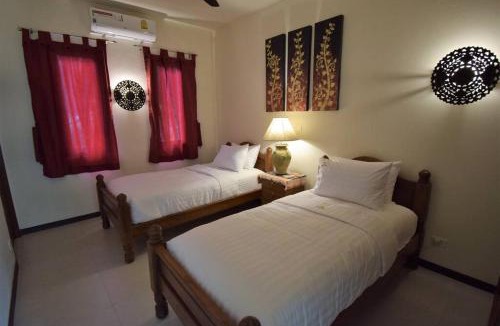 Bang Po Villa | 4 Bedroom Villa 4-30 seconds walk to the beach SDV025-By Samui Dream Villas