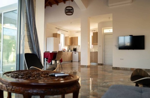 Agios Georgios Pegeias House | 4 Bedroom Villa at the Sea