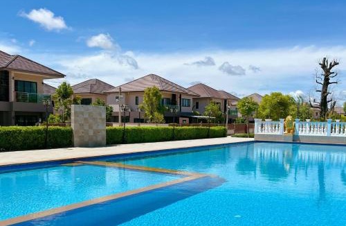 Ang Thong Apartment | 4 bedrooms, 4 bathrooms, villa with swimming pool, free Wi-Fi, party available