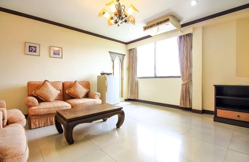 Racha Thewa Hotel | 40 m² Hotel ∙ 3 guests