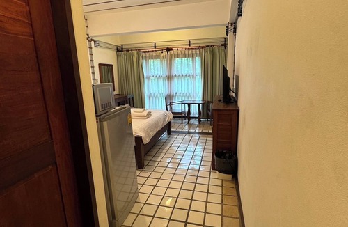 Chang Phueak House | 403 Serene Teak Boutique Apartments