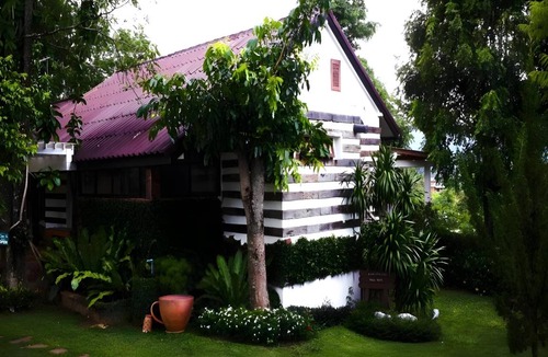 Pong Ta Long Bed & Breakfast | 45 m² Bed and breakfast ∙ 3 bedrooms ∙ 4 guests