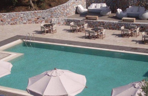 Karvelas Hotel | 47 m² Hotel ∙ 10 guests