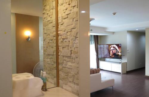 Khlong Toei Nuea Apartment | 4B-Short-term rental allowed-2BRs Downtown Bangkok