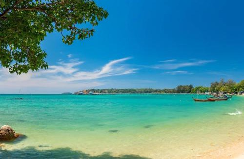 Chalong Villa | 5 BR Pool Villa Montri-Near Big Buddha Hill