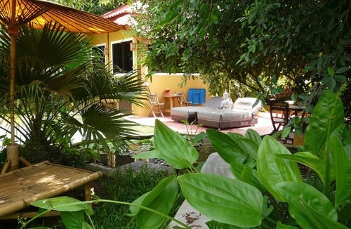 Chaiyasathan Bed & Breakfast | #5 ENCHANTED GARDEN BUNGALOW