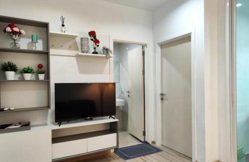 Phuket Apartment | 5 Floor - The Base Downtown Condominium next to Central Shopping Mall