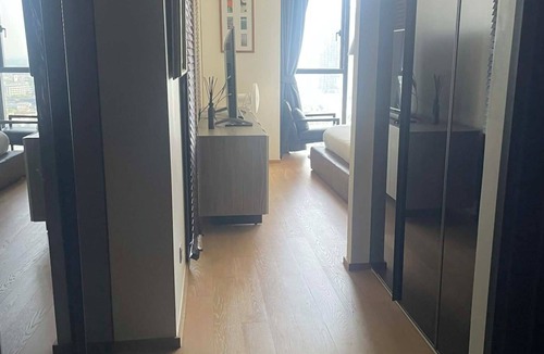 Khlong Tan Apartment | 5 Star Luxury Best Location in Bangkok