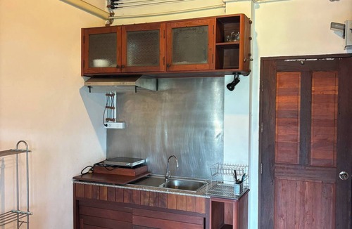 Chang Phueak Apartment | 502 Serene Teak Boutique Apartments
