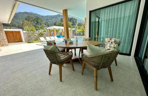Maret Villa | 530 m² Villa ∙ 3 bedrooms ∙ 6 guests