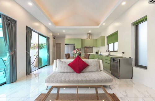Rawai Hotel | 5StarVillaUltimateRelaxation&ComfortV150