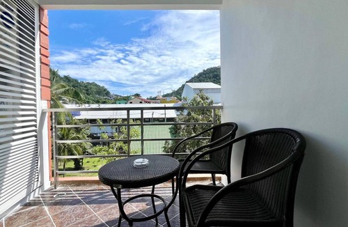 Patong Apartment | 6-17 - 2 Bdr Condo with Balcony and shared Pool
