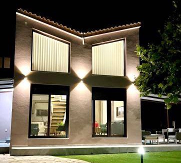 Monastiraki House | 60 m² House ∙ 2 bedrooms ∙ 5 guests