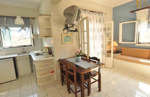 Acharavi Apartment | 60 m² Serviced apartment ∙ 2 bedrooms ∙ 4 guests
