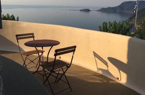 Alonnisos Old Town House | 63 m² House ∙ 3 bedrooms ∙ 6 guests
