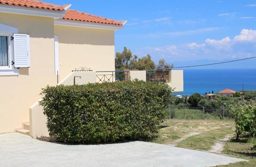 Pylos-Nestoras House | 65 m² House ∙ 1 bedroom ∙ 5 guests