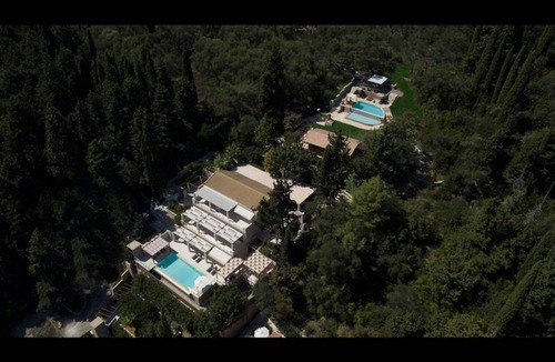 Perama Villa | 650 m² Villa ∙ 6 bedrooms ∙ 12 guests