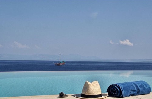 Perama Villa | 650 m² Villa ∙ 6 bedrooms ∙ 12 guests