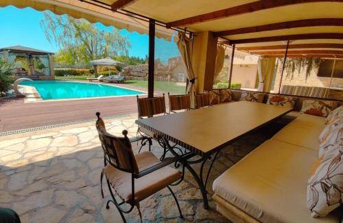 Thermaikos Villa | 670 m² Villa ∙ 5 bedrooms ∙ 10 guests
