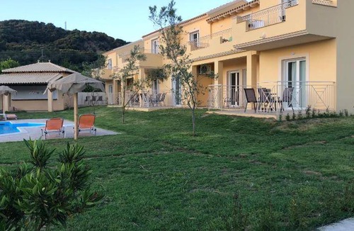 Agios Stefanos Avliotes Apartment | 68 m² Serviced apartment ∙ 2 bedrooms ∙ 6 guests