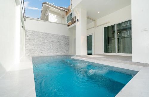 Patong Villa | 6BDR patong pool villa by Mp property