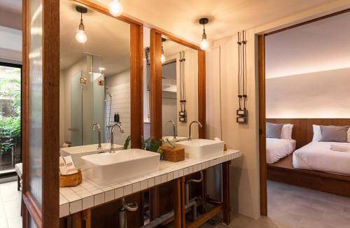 Thanon Phetchaburi Hotel | 70 m² Hotel ∙ 4 guests