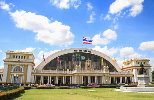 Thanon Phetchaburi Hotel | 70 m² Hotel ∙ 4 guests