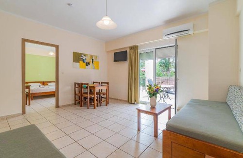 Adelianos Kampos Apartment | 70 m² Serviced apartment ∙ 5 guests