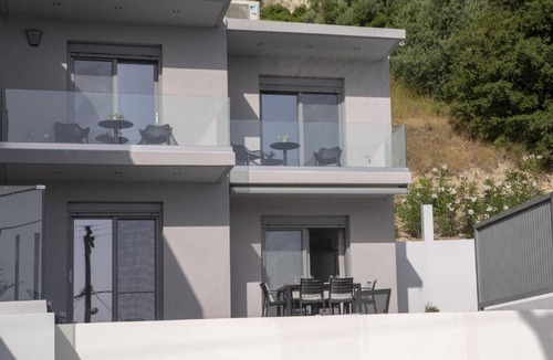 Apolpaina Villa | 78 m² Villa ∙ 2 bedrooms ∙ 8 guests