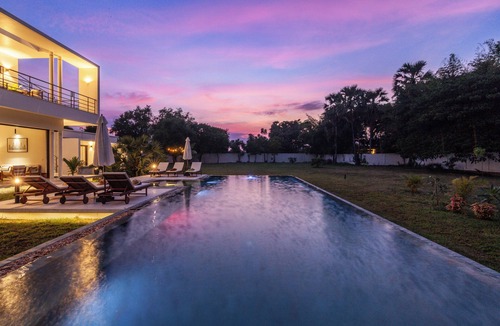 Siem Reap Villa | 7BR Grand Modern Villa, Private Pool Estate