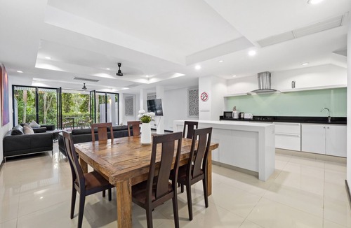 Kathu House | 8 bedroom, 19 people. 2 pools,2 kitchens & lounges